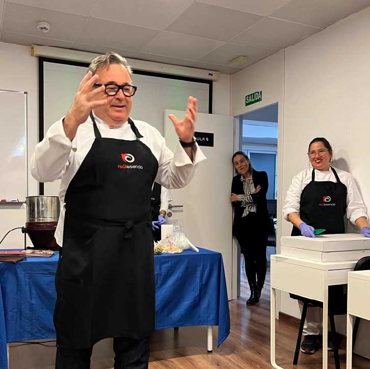 Pastelero Raúl Asencio en IMEP